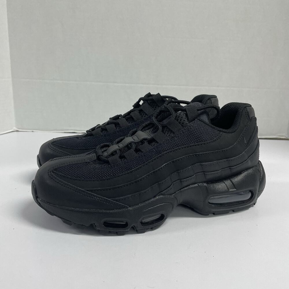 Nike Air Max 95 GS Triple Black II4053 001 Size 6 Y Kids Size 7.5 Women Running